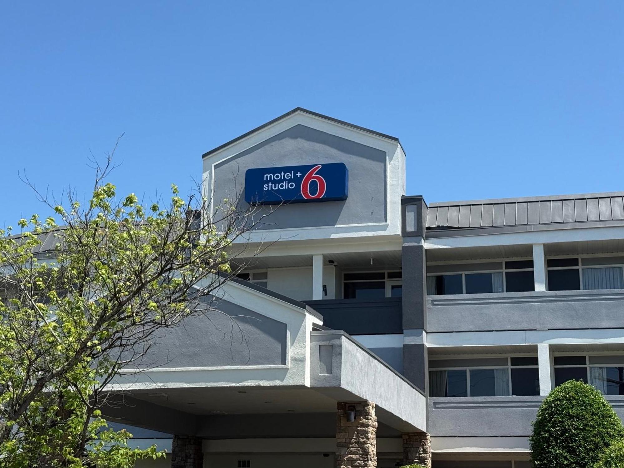 Motel 6 Charlotte, Nc - Airport South Ngoại thất bức ảnh