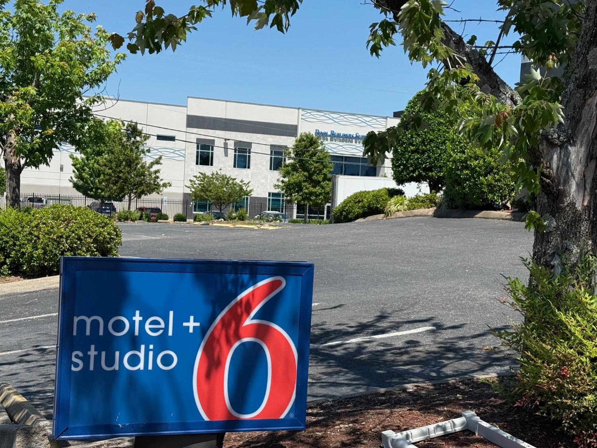 Motel 6 Charlotte, Nc - Airport South Ngoại thất bức ảnh